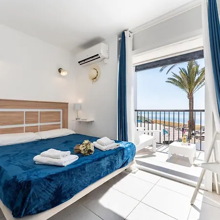 Sea Front House Macarena D Marbella