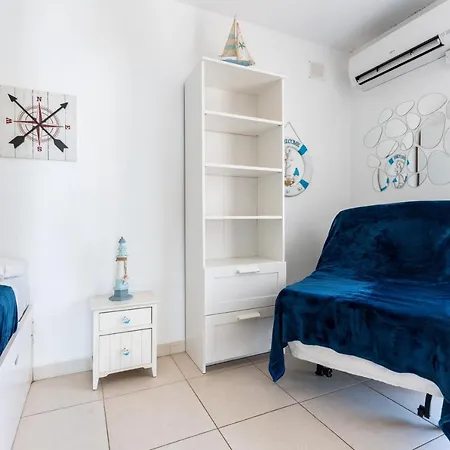 Sea Front House Macarena D Holiday home Marbella