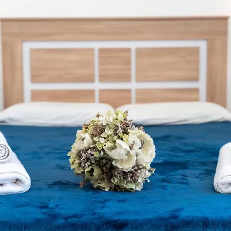 Sea Front House Macarena D Hébergement de vacances Marbellac