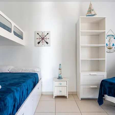 Sea Front House Macarena D * Marbellac